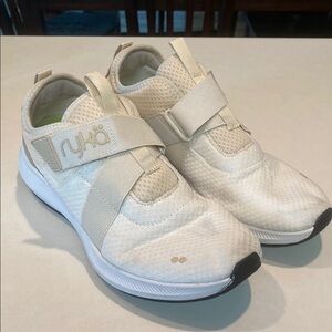 RYKA Slip On Sneaker Easy Adaptive Cream Ivory Womens Sz 10